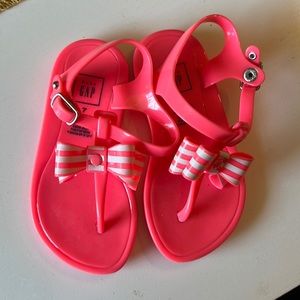 Baby Gap pink jellies size 7 toddler